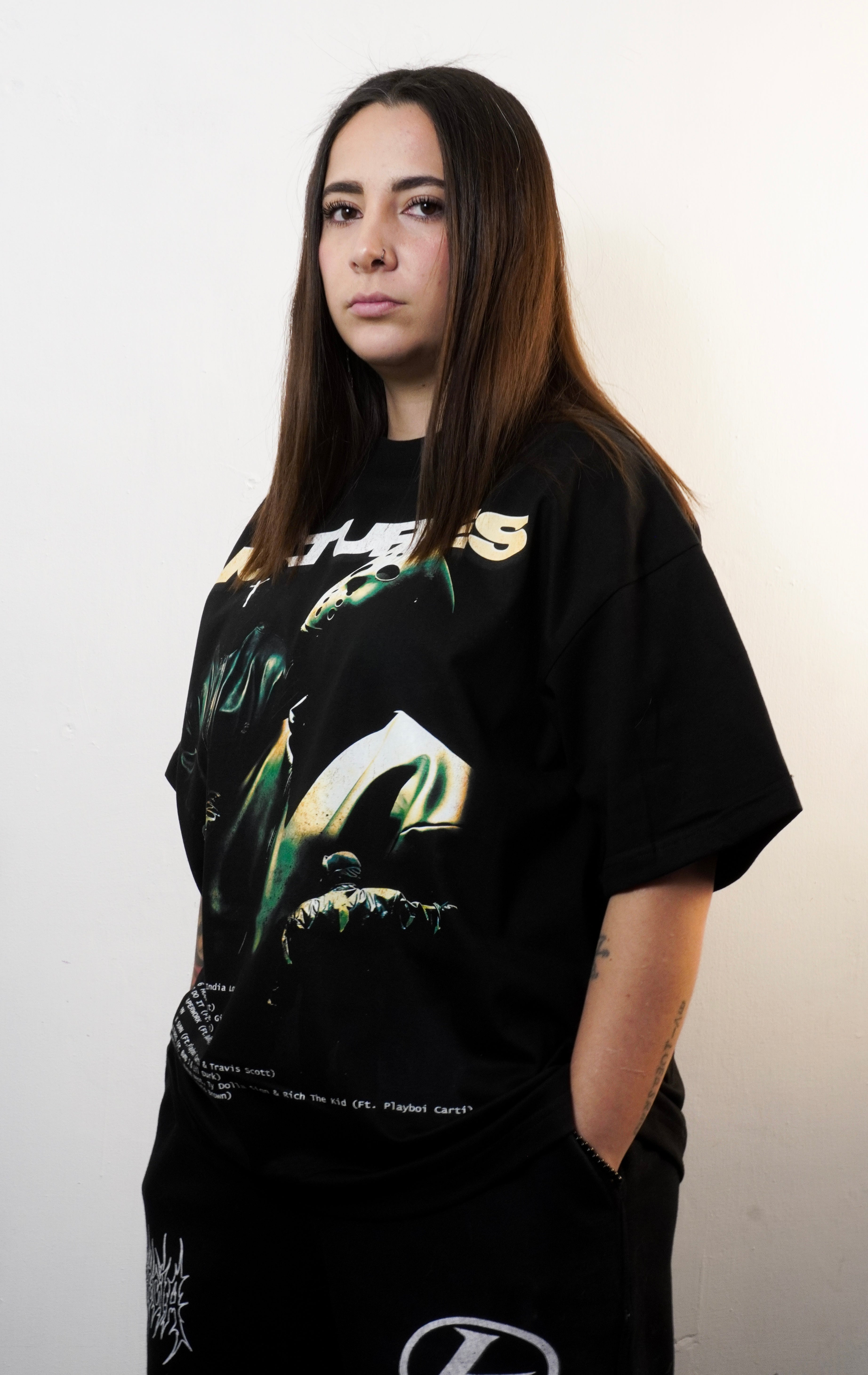 VULTURES "PREMIUM" BLACK TEE