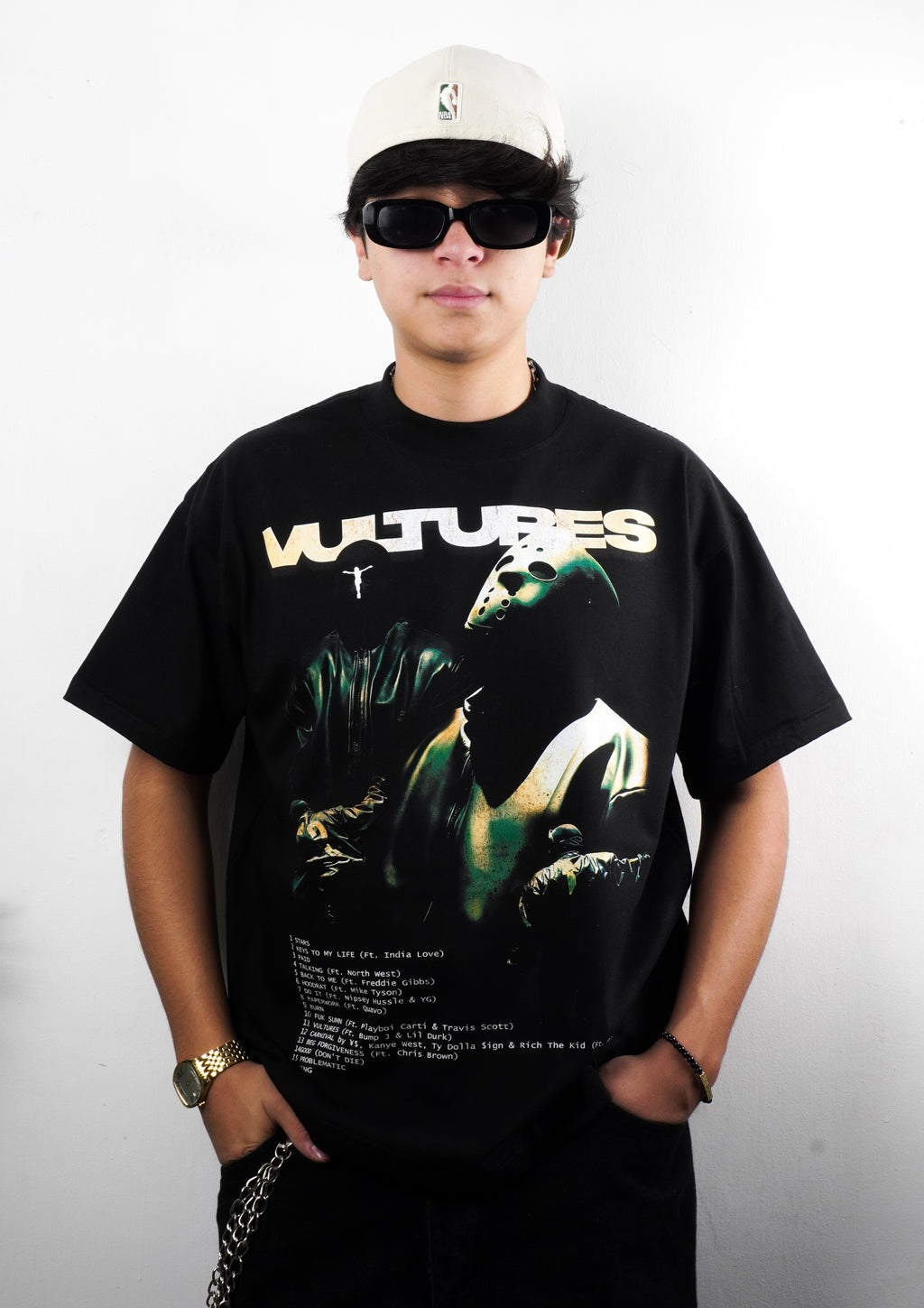 VULTURES "PREMIUM" BLACK TEE